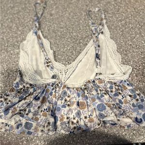 Flowered dainty crop top